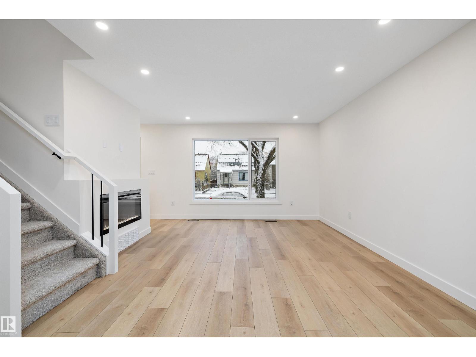 11338 89 ST NW, Edmonton