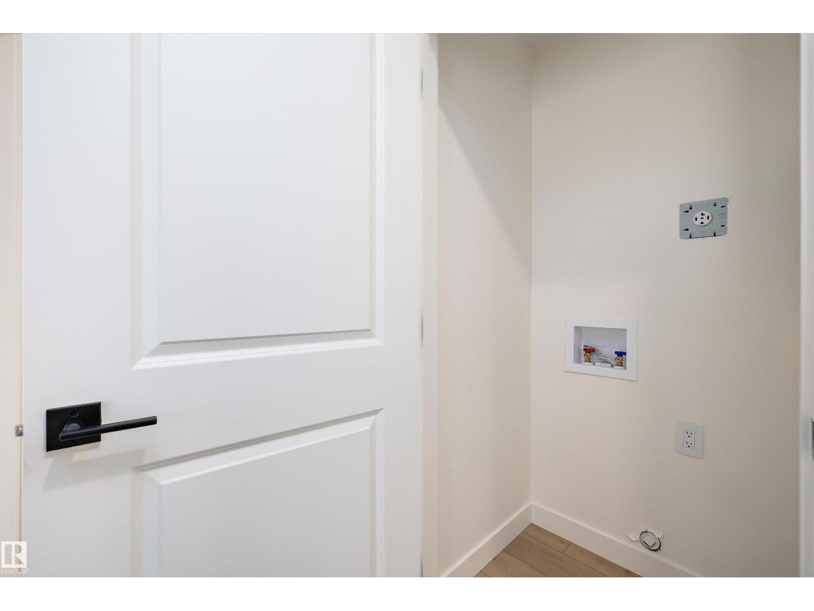 11338 89 ST NW, Edmonton