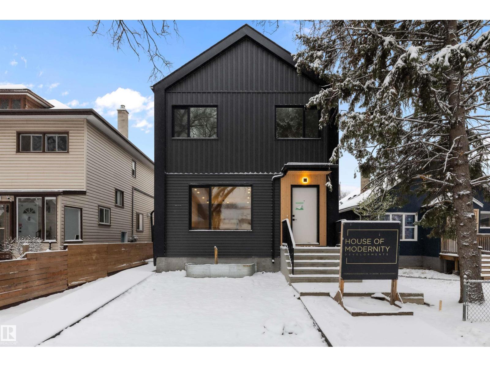 11605 90 ST NW - 2