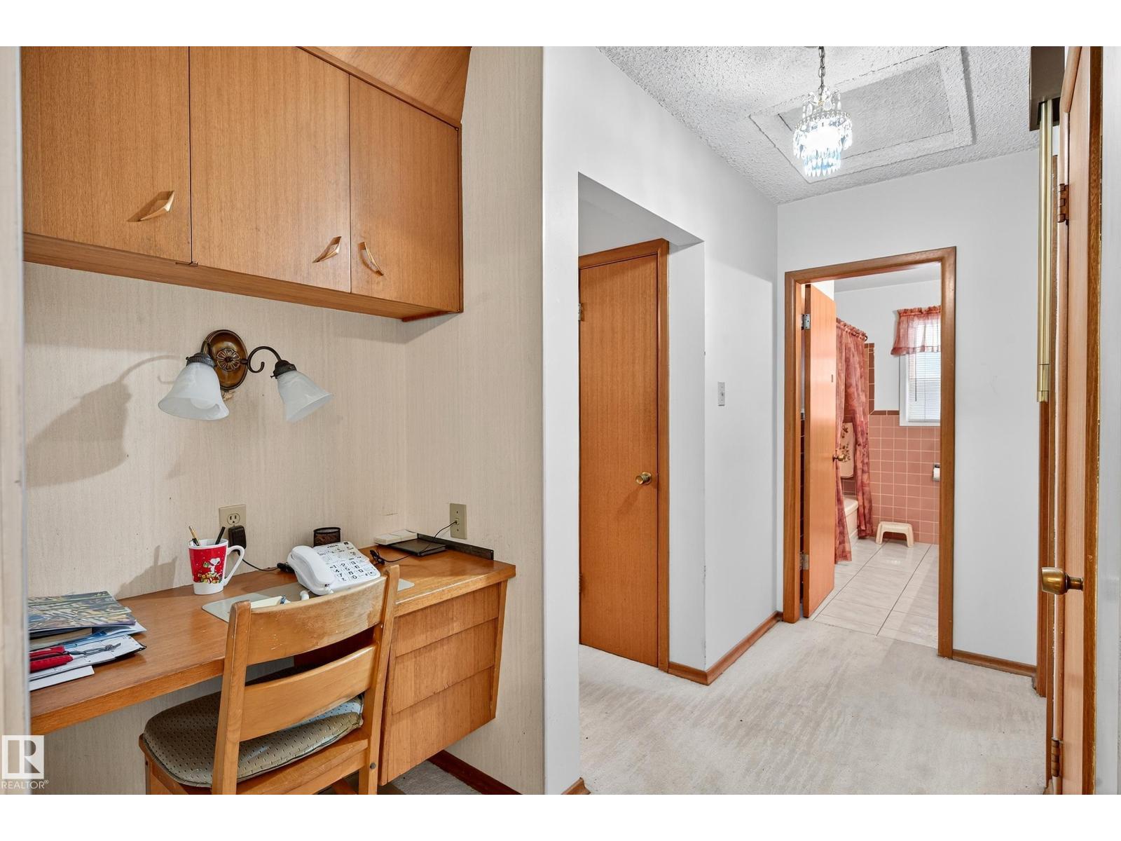 5607 97 AV NW, Edmonton