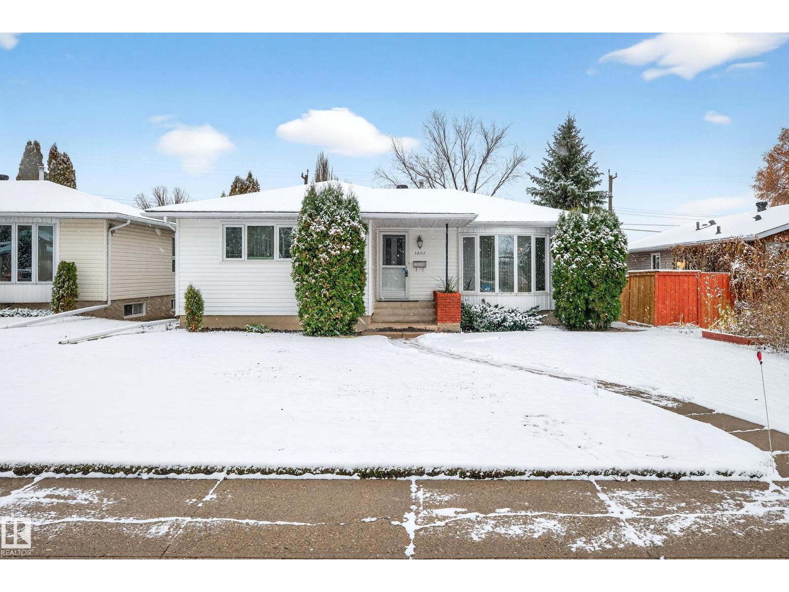 5607 97 AV NW, Edmonton