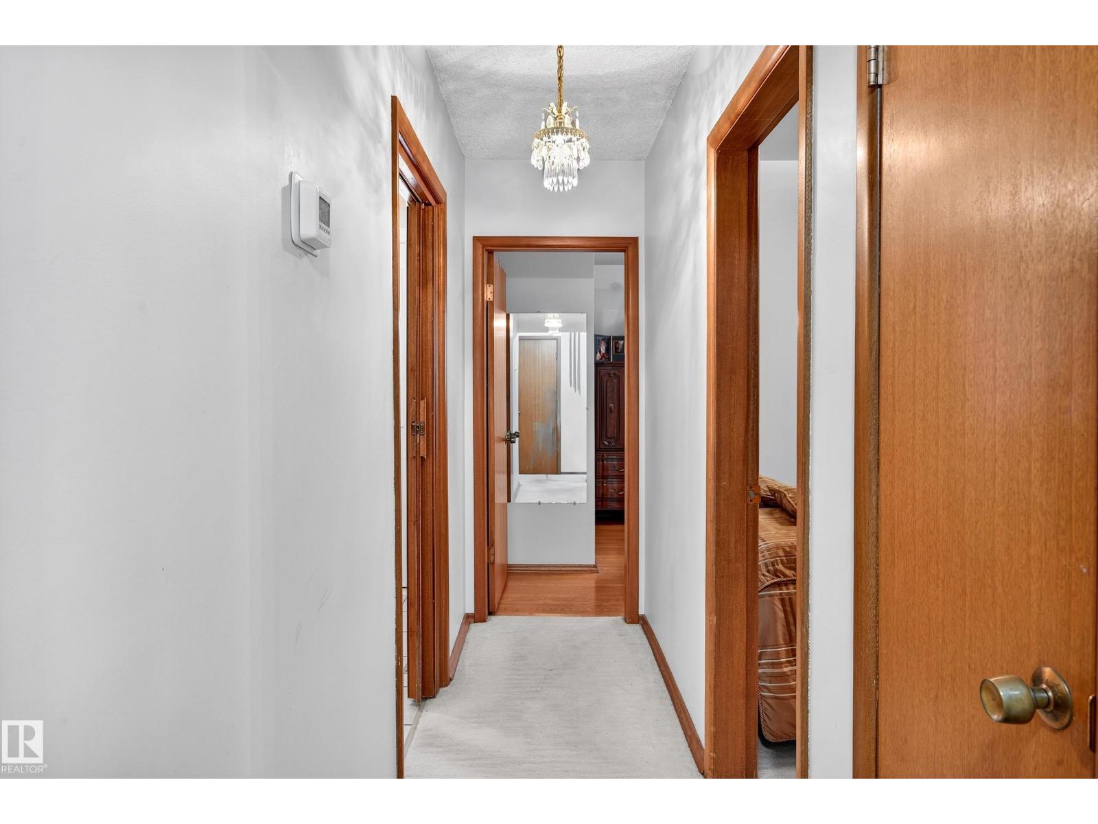 5607 97 AV NW, Edmonton