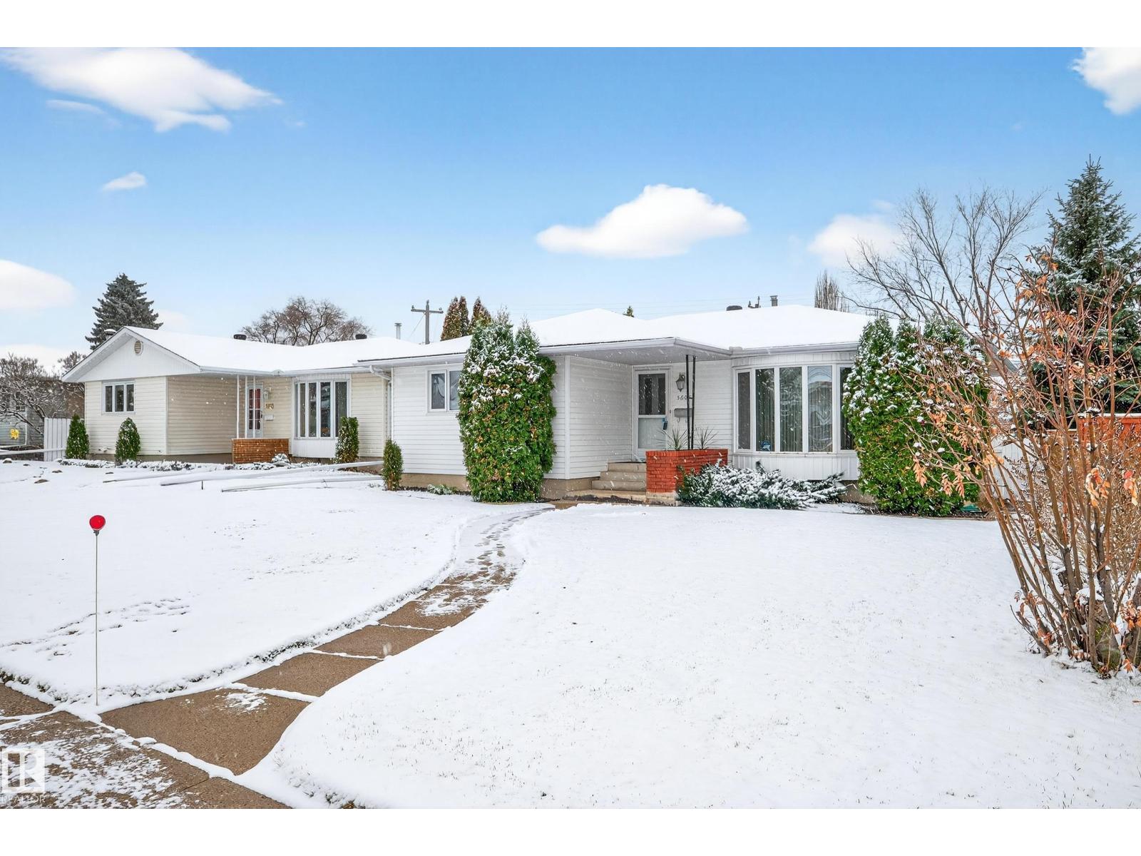 5607 97 AV NW, Edmonton