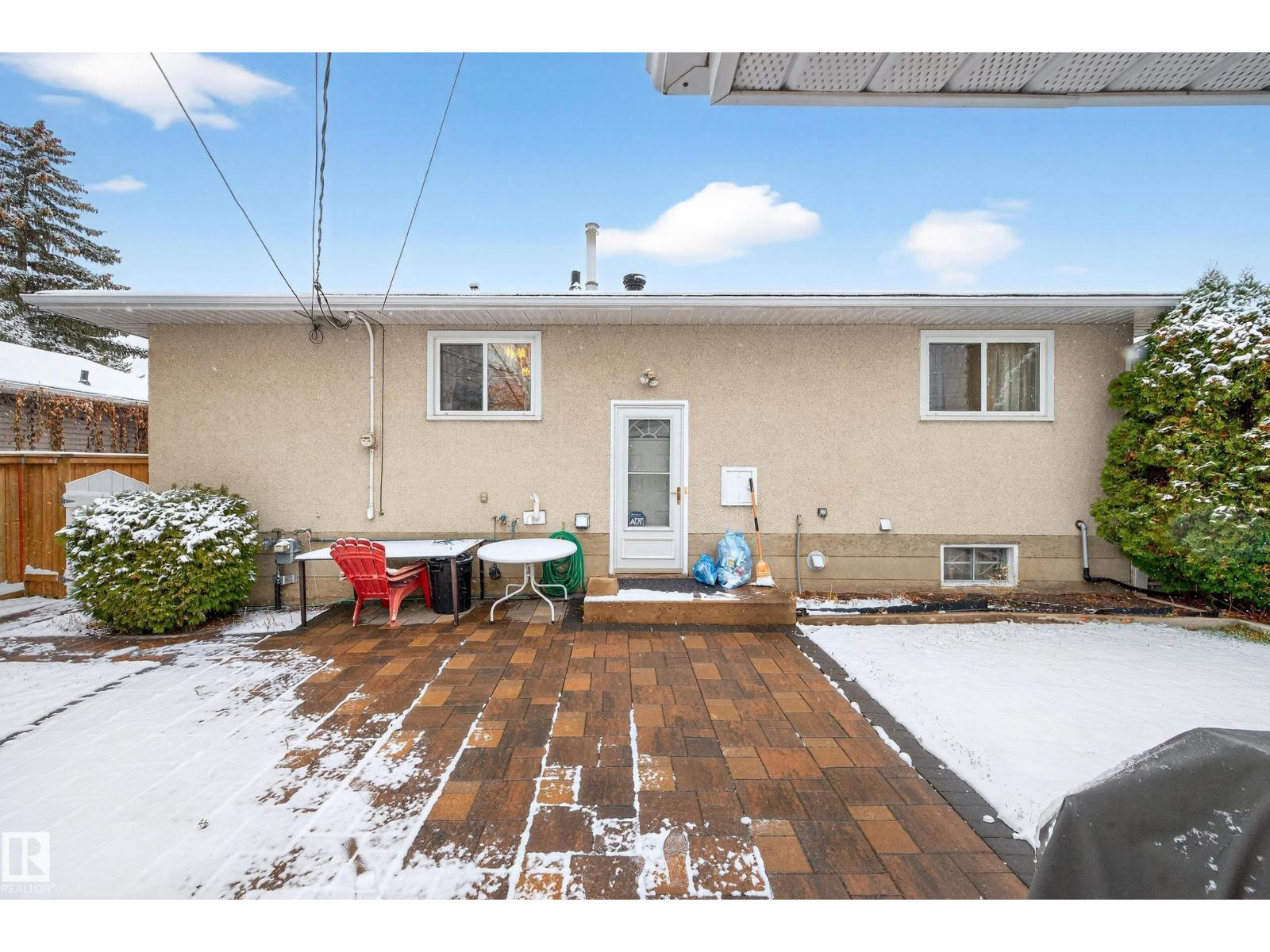 5607 97 AV NW, Edmonton