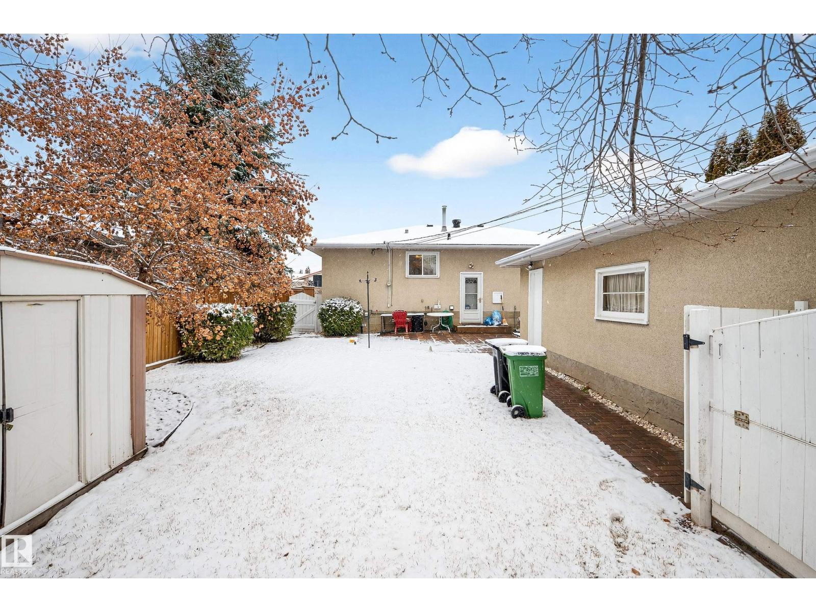 5607 97 AV NW, Edmonton