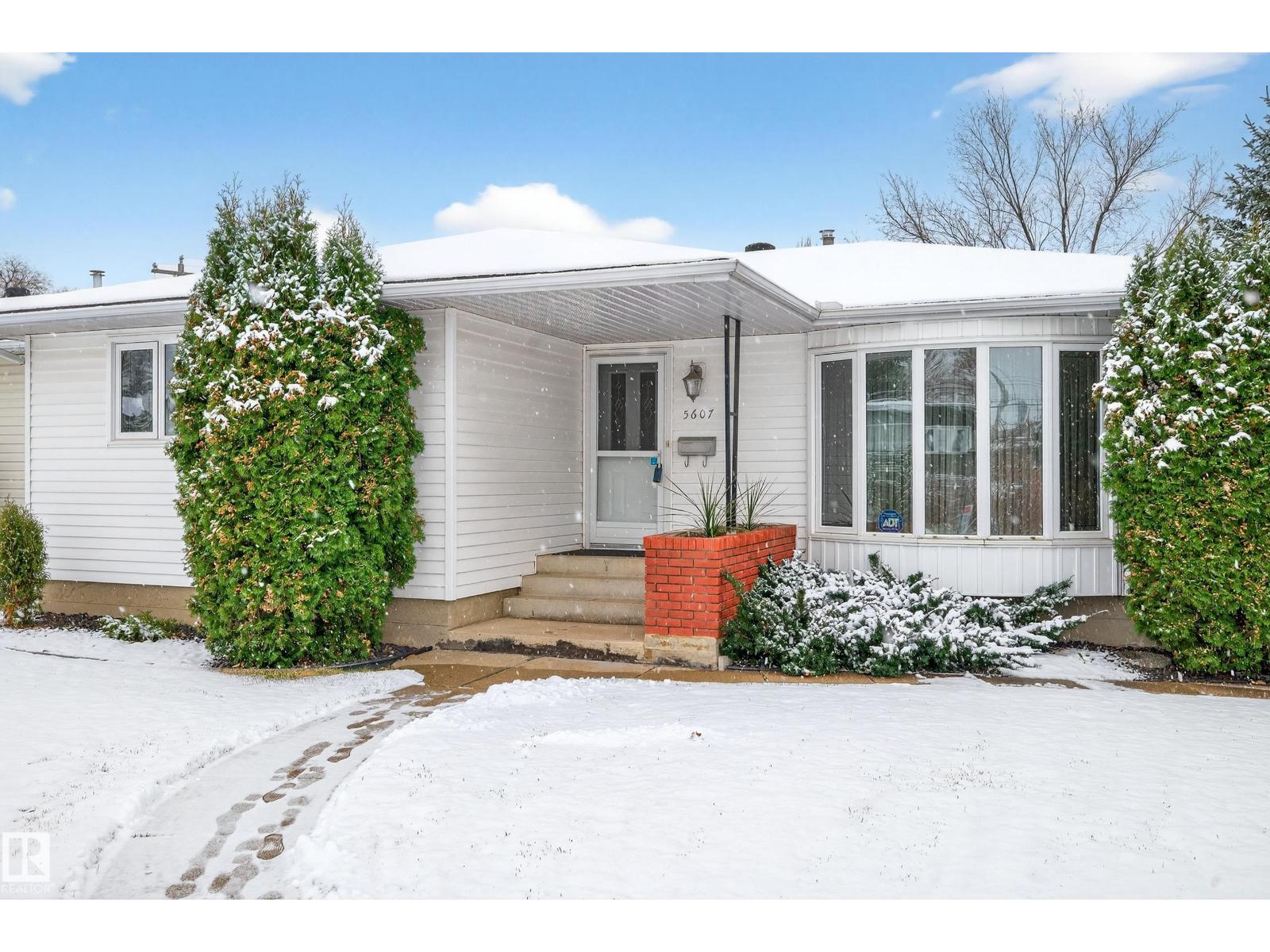 5607 97 AV NW, Edmonton