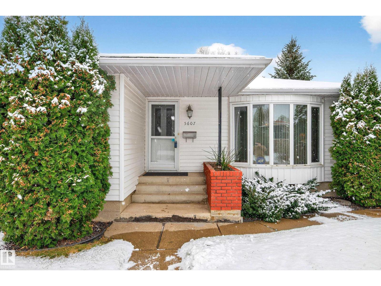 5607 97 AV NW, Edmonton