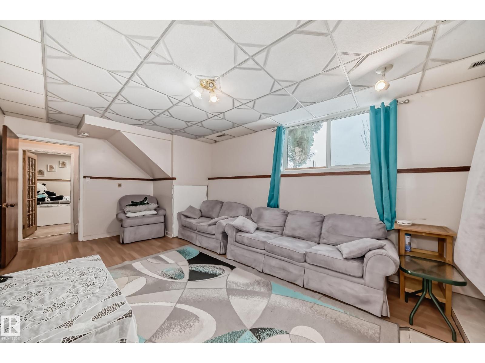 6807 DELWOOD RD NW, Edmonton