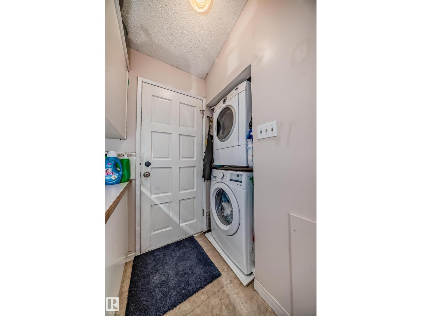 6807 DELWOOD RD NW, Edmonton