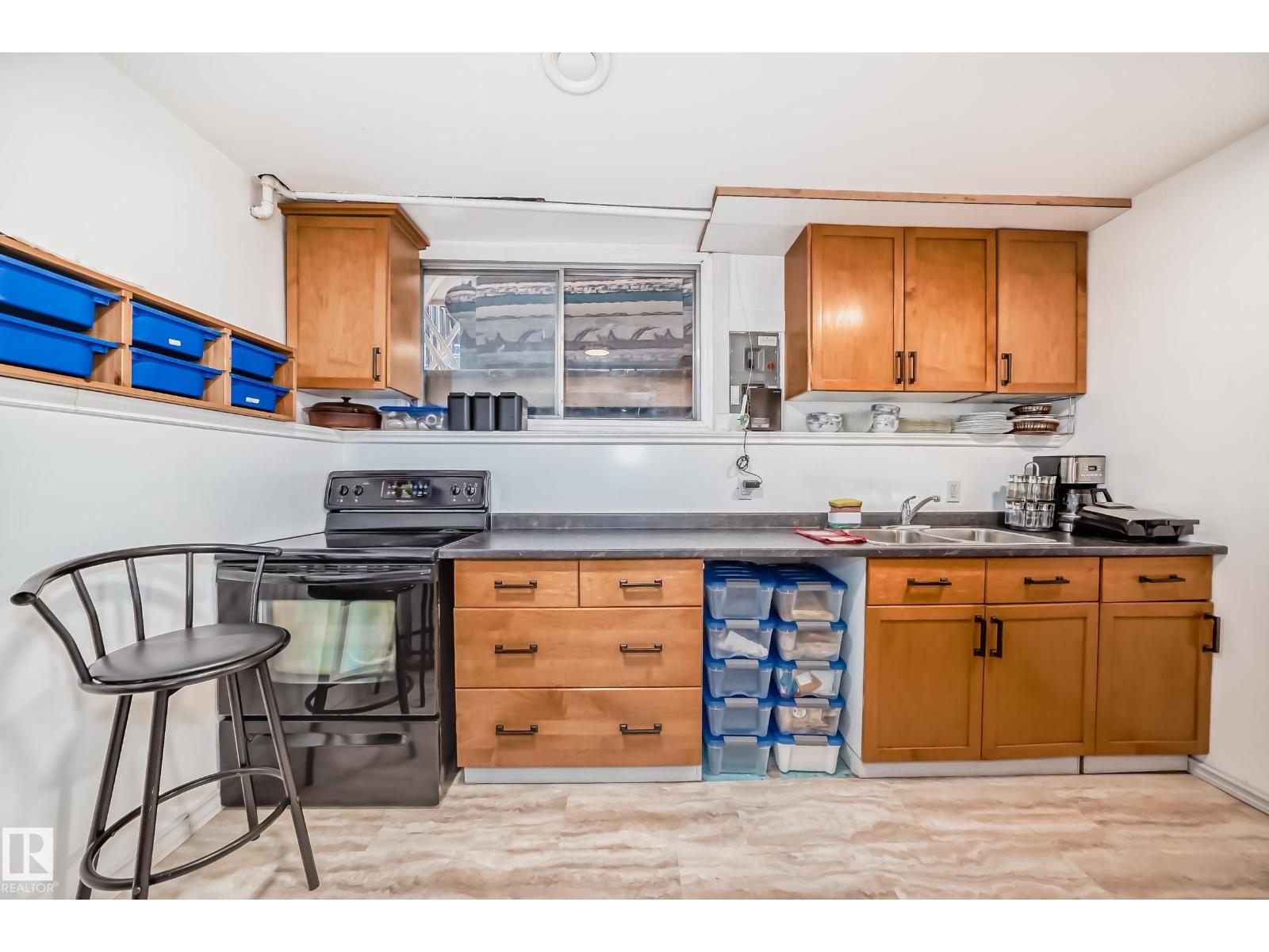 6807 DELWOOD RD NW, Edmonton