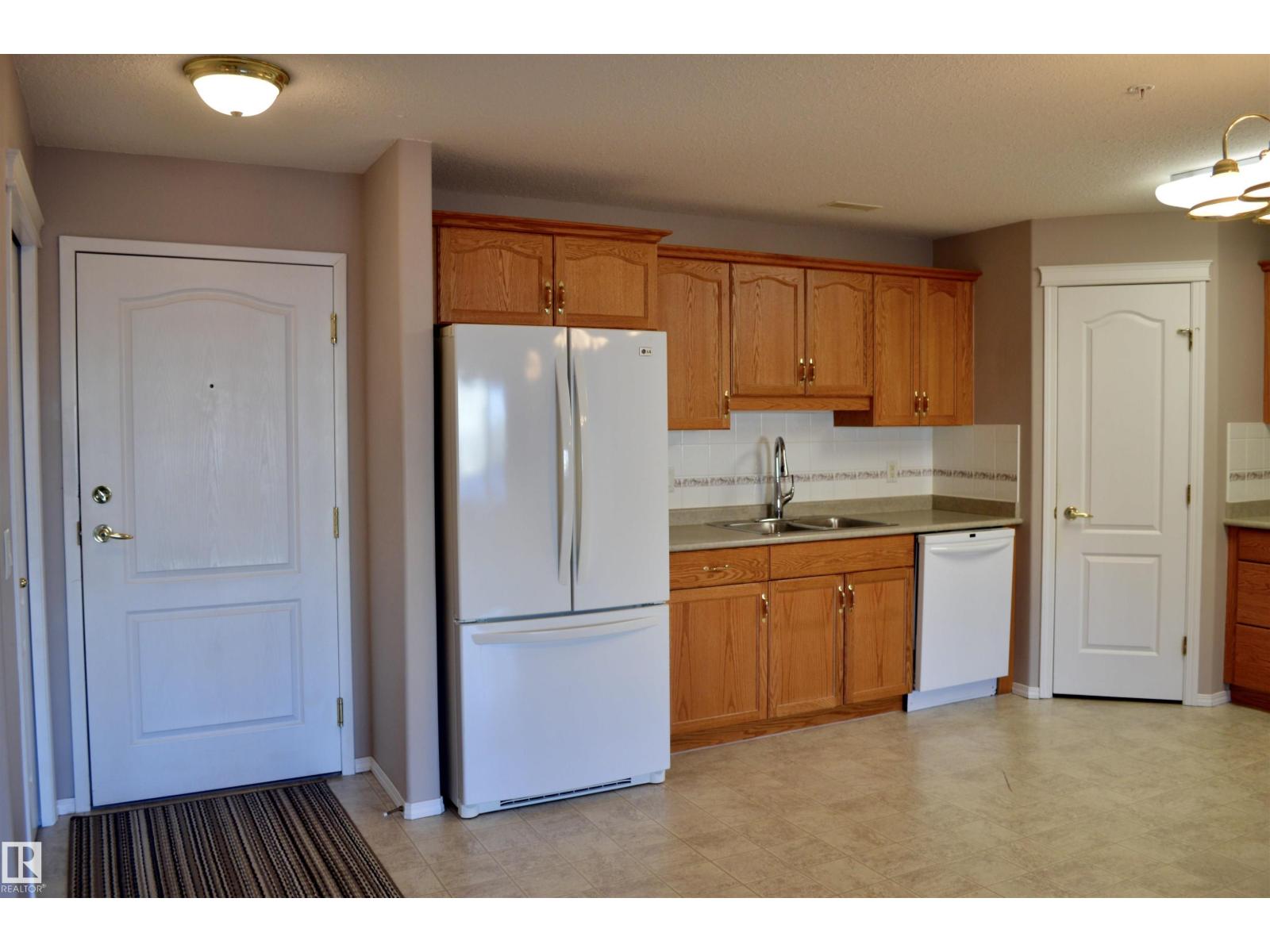 #322 237 YOUVILLE DR E NW, Edmonton