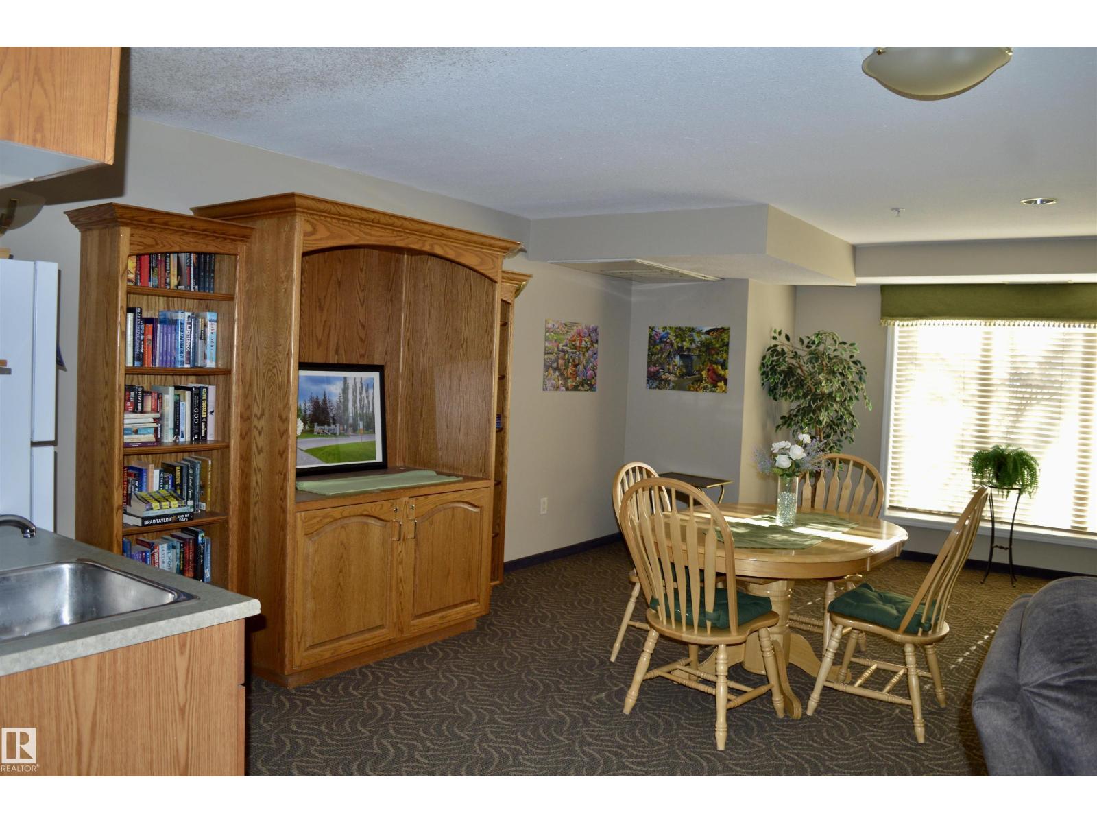 #322 237 YOUVILLE DR E NW, Edmonton