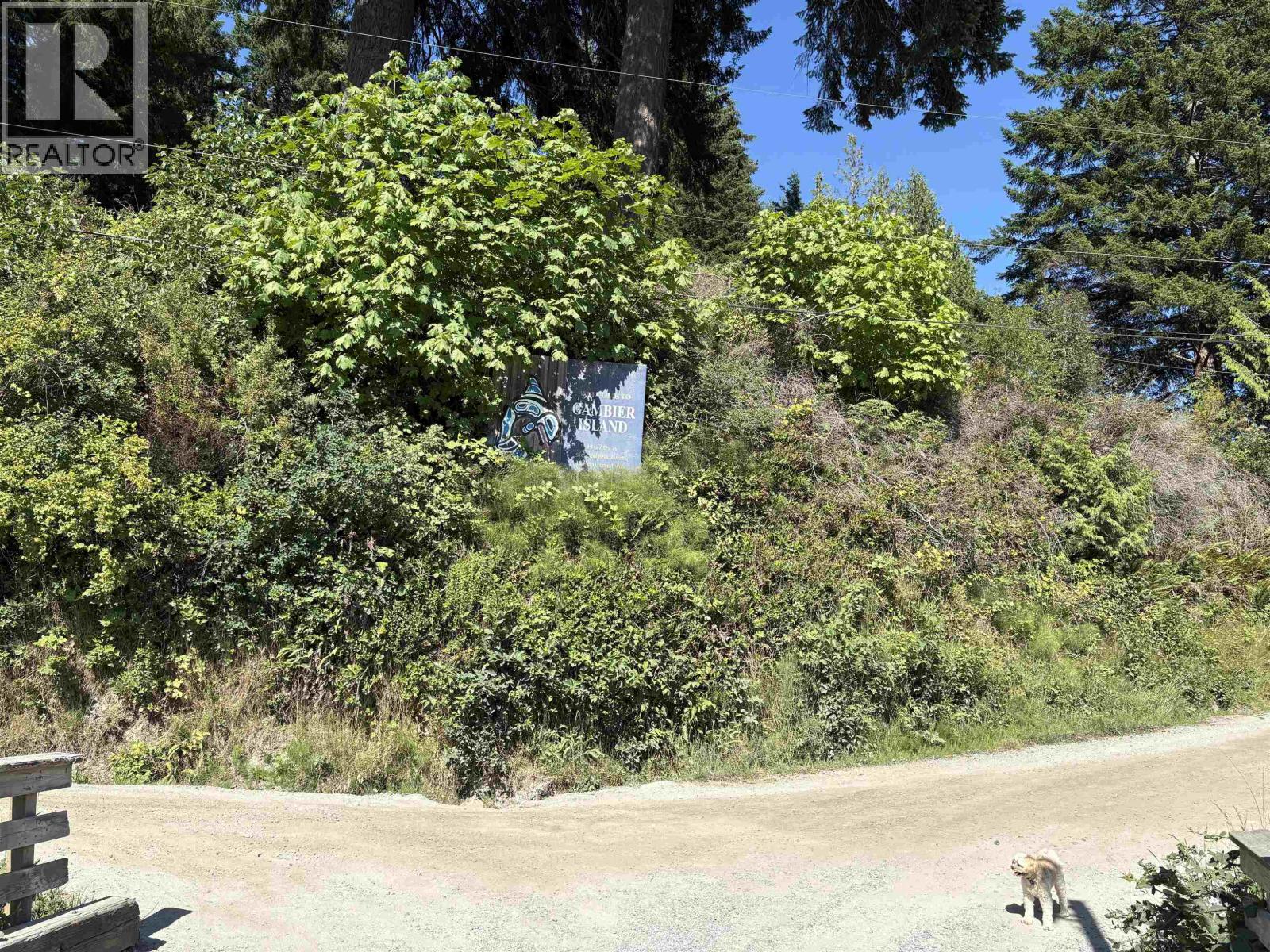 660 ANDY'S BAY ROAD, Gambier Island