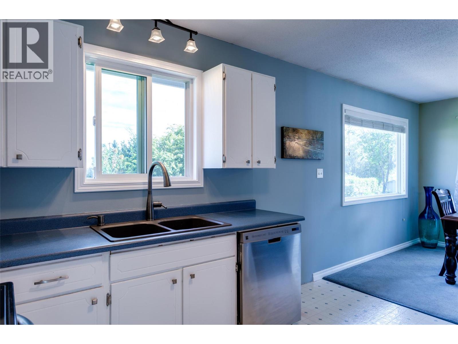  320 Husch Road, Kelowna