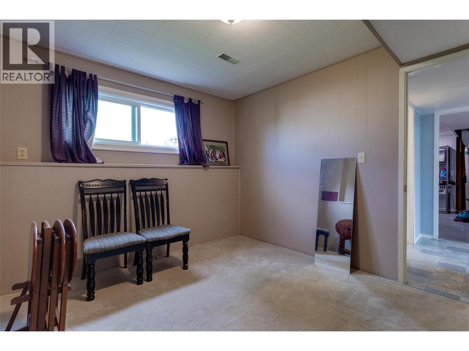  320 Husch Road, Kelowna