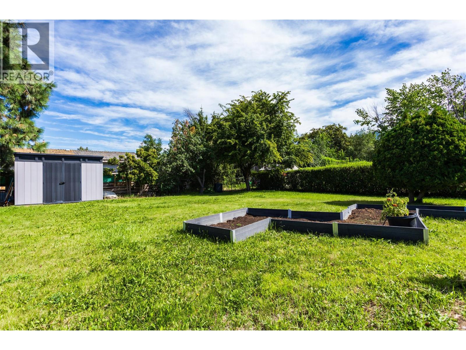  320 Husch Road, Kelowna