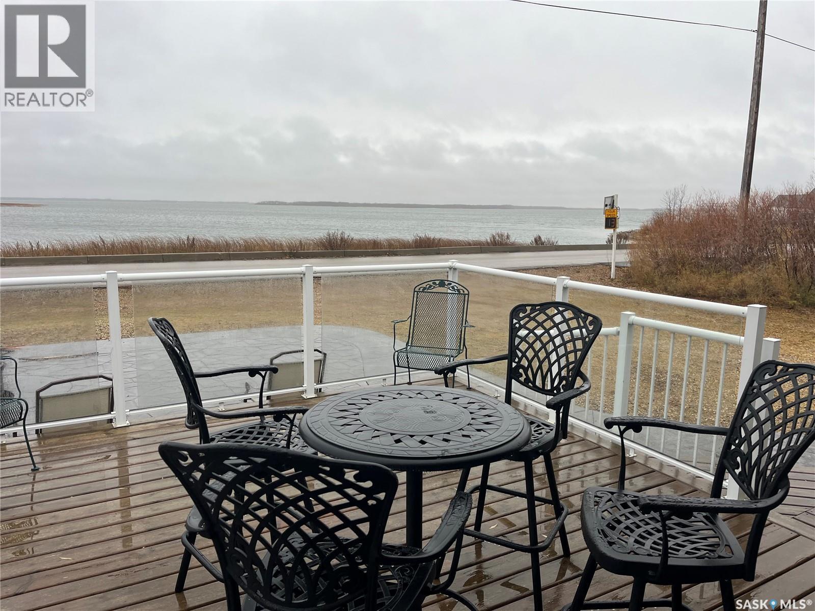 30 LAKESHORE DRIVE - 7