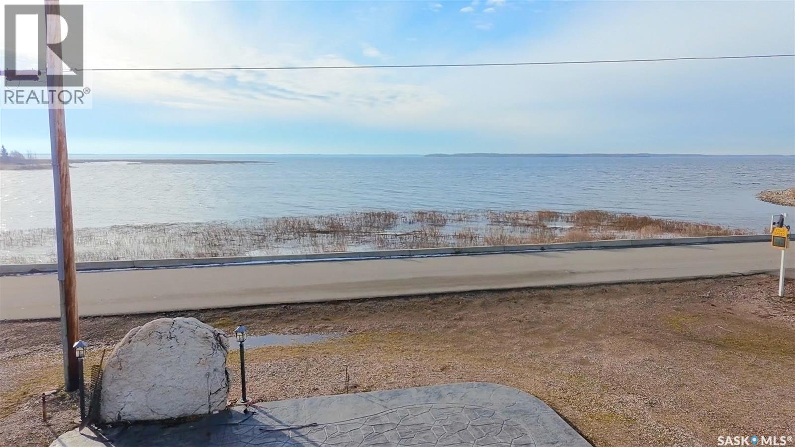 30 LAKESHORE DRIVE - 34