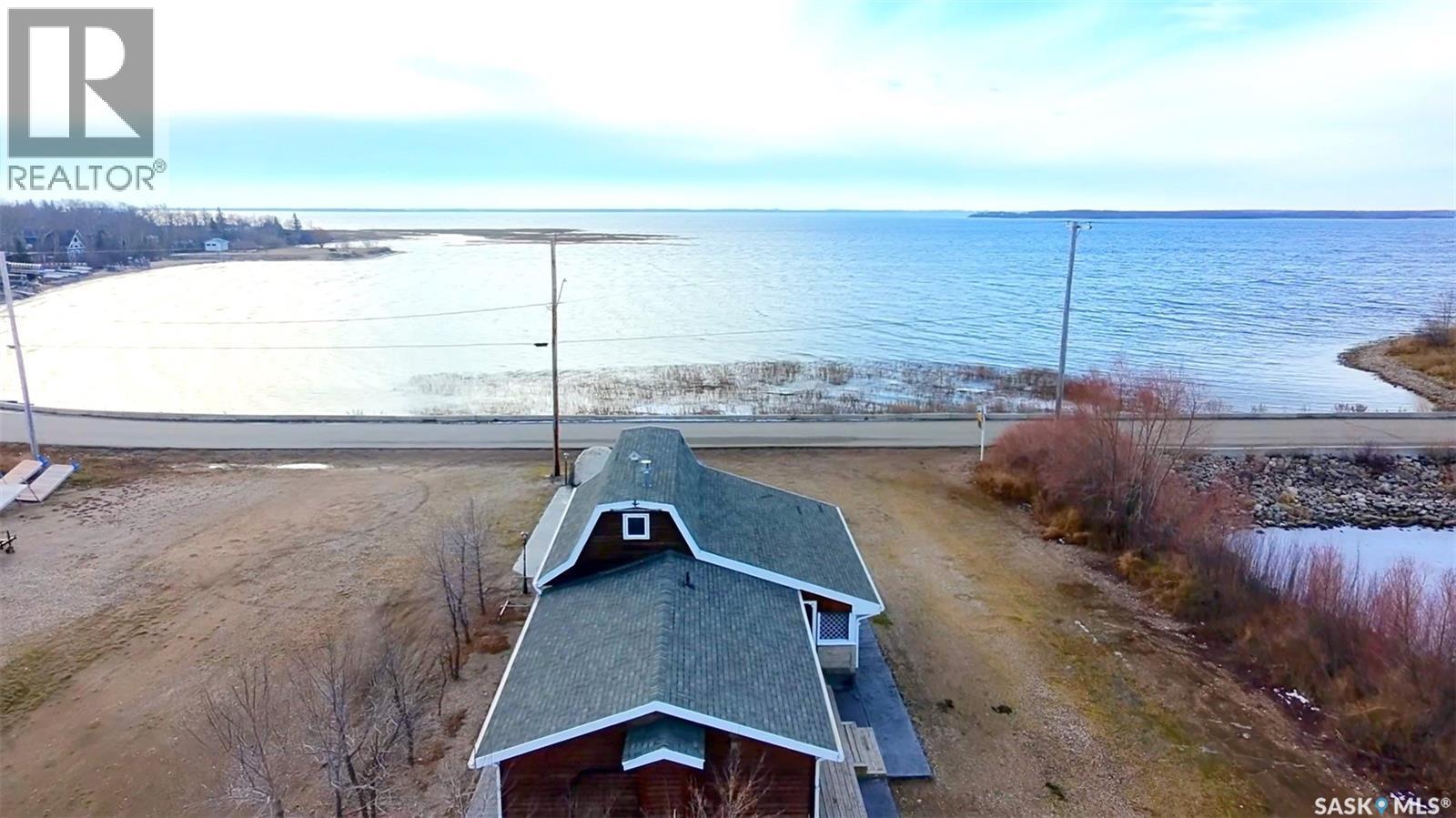 30 LAKESHORE DRIVE - 30