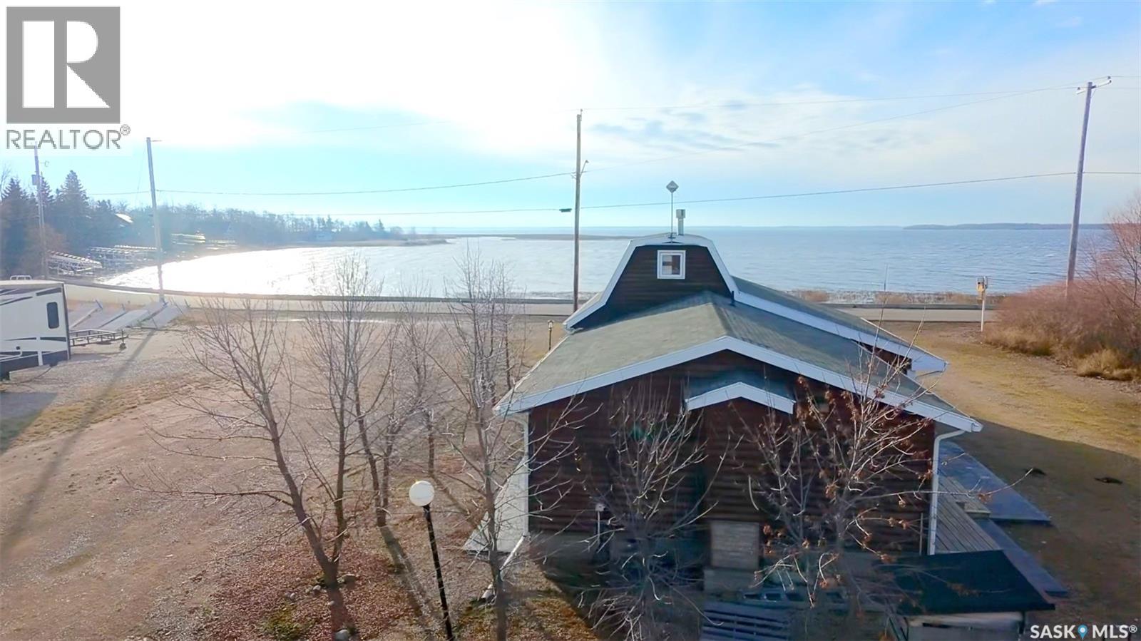 30 LAKESHORE DRIVE - 38