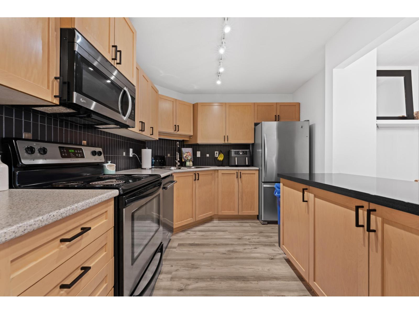 106 32725 GEORGE FERGUSON WAY, Abbotsford