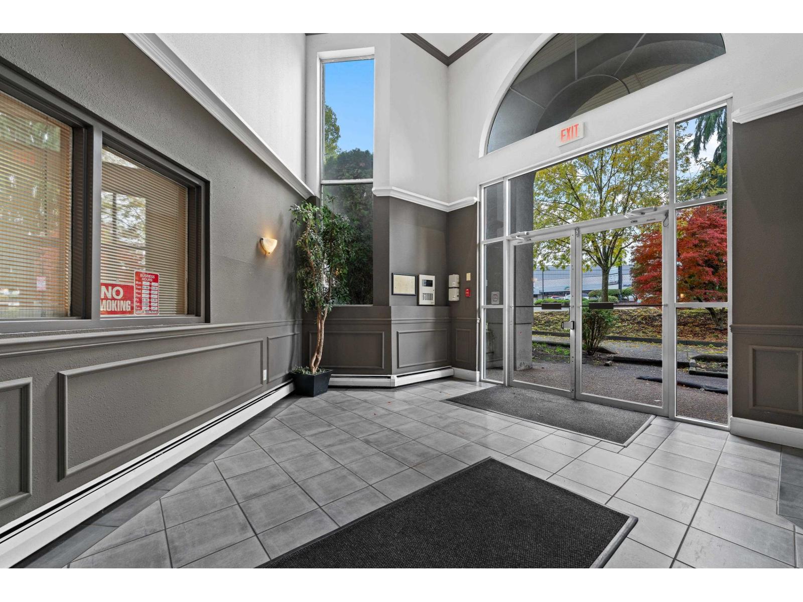 106 32725 GEORGE FERGUSON WAY, Abbotsford