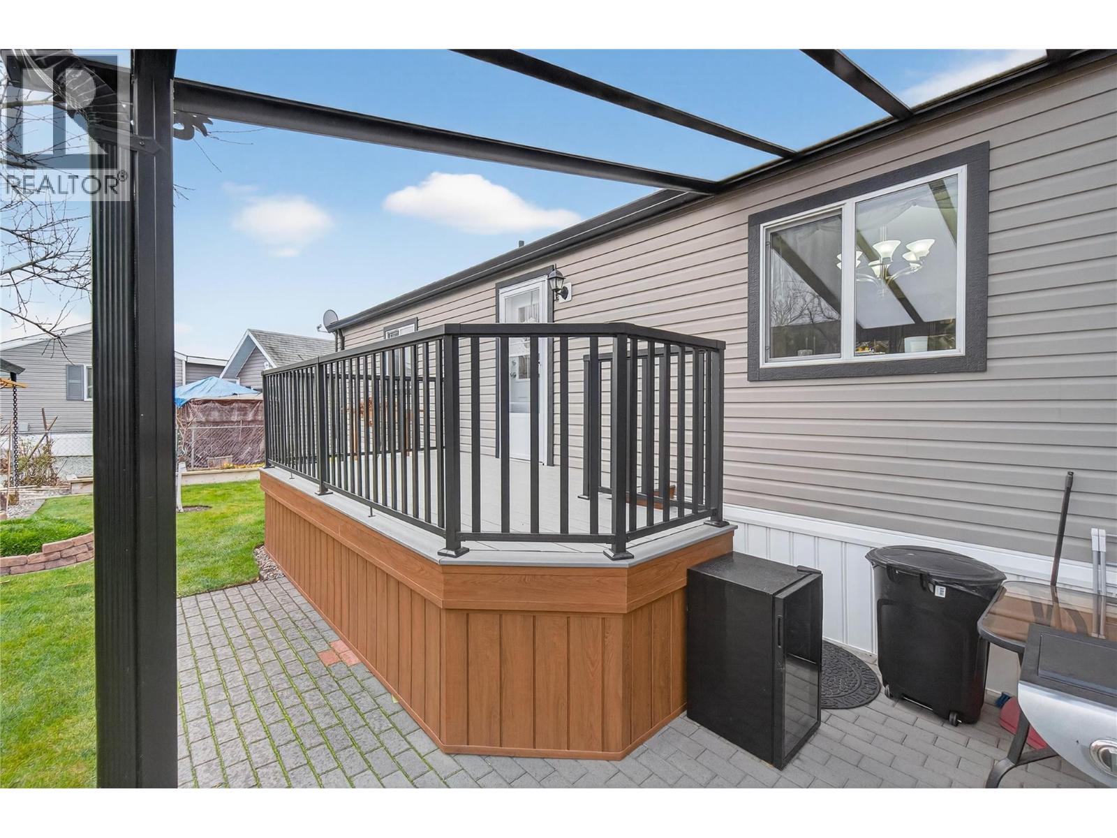 44 12560 Westside Road, Vernon