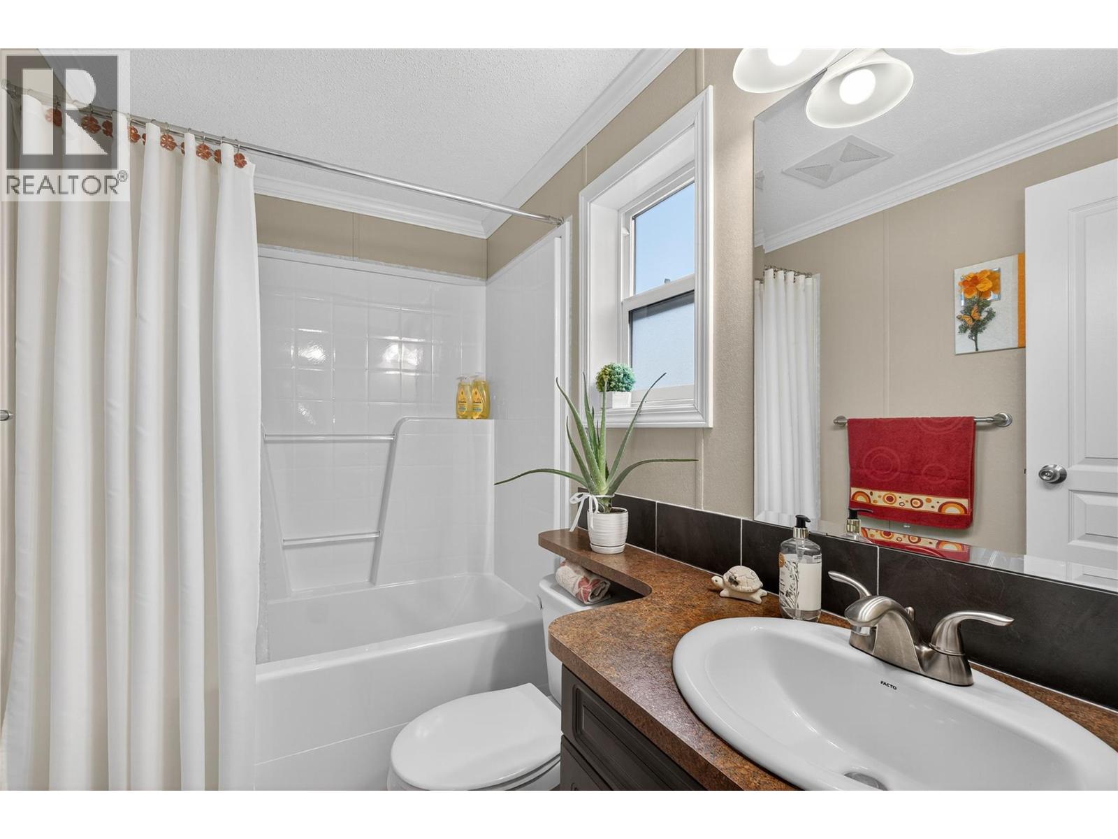 44 12560 Westside Road, Vernon