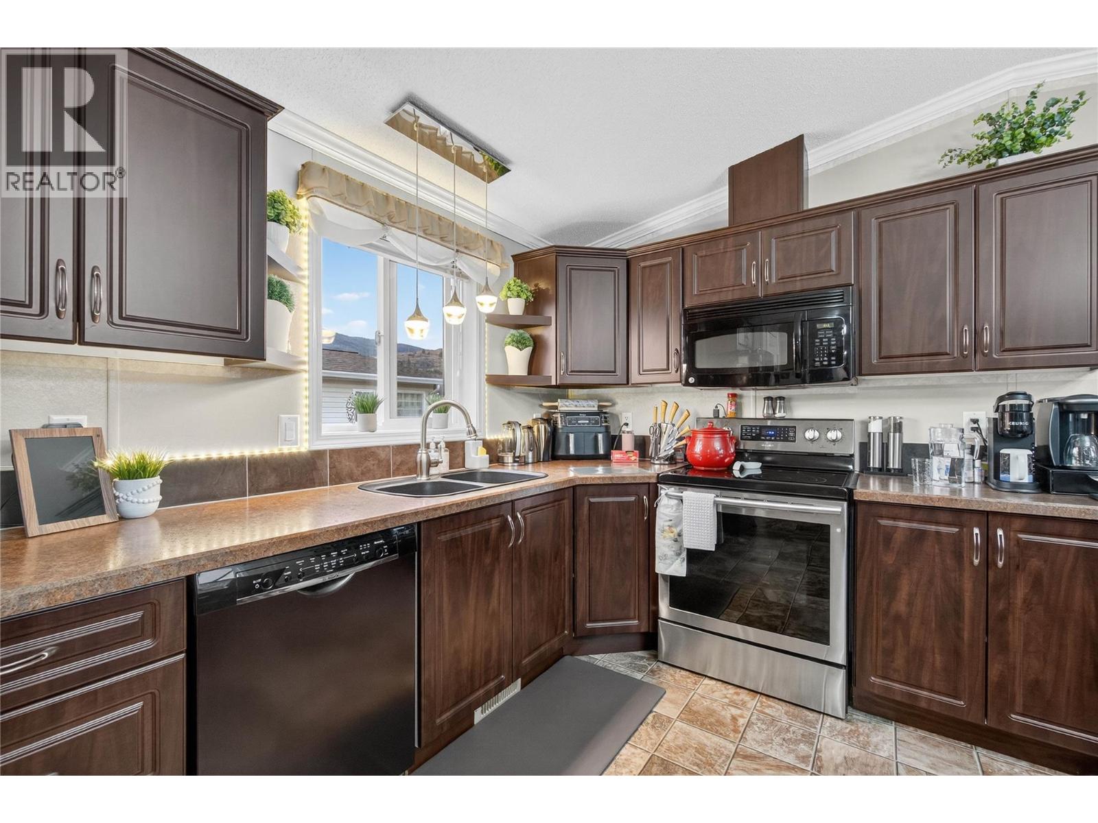 44 12560 Westside Road, Vernon