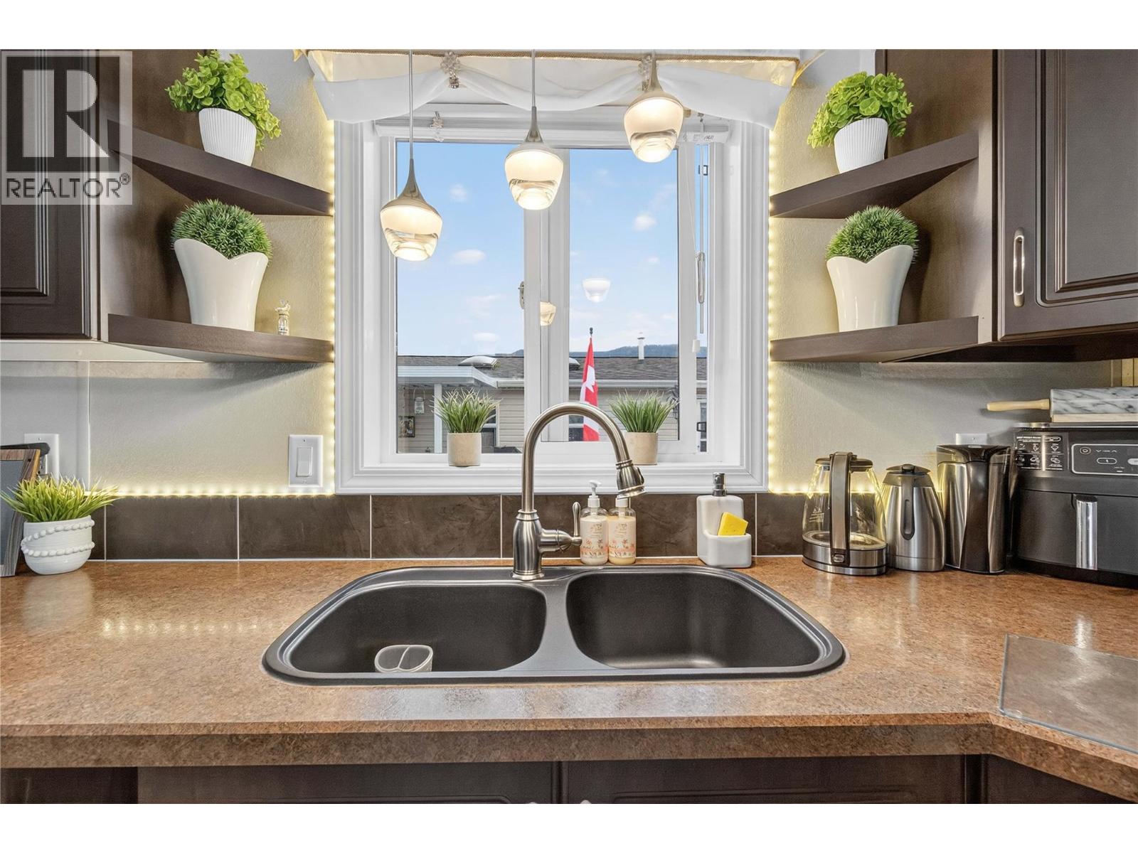 44 12560 Westside Road, Vernon