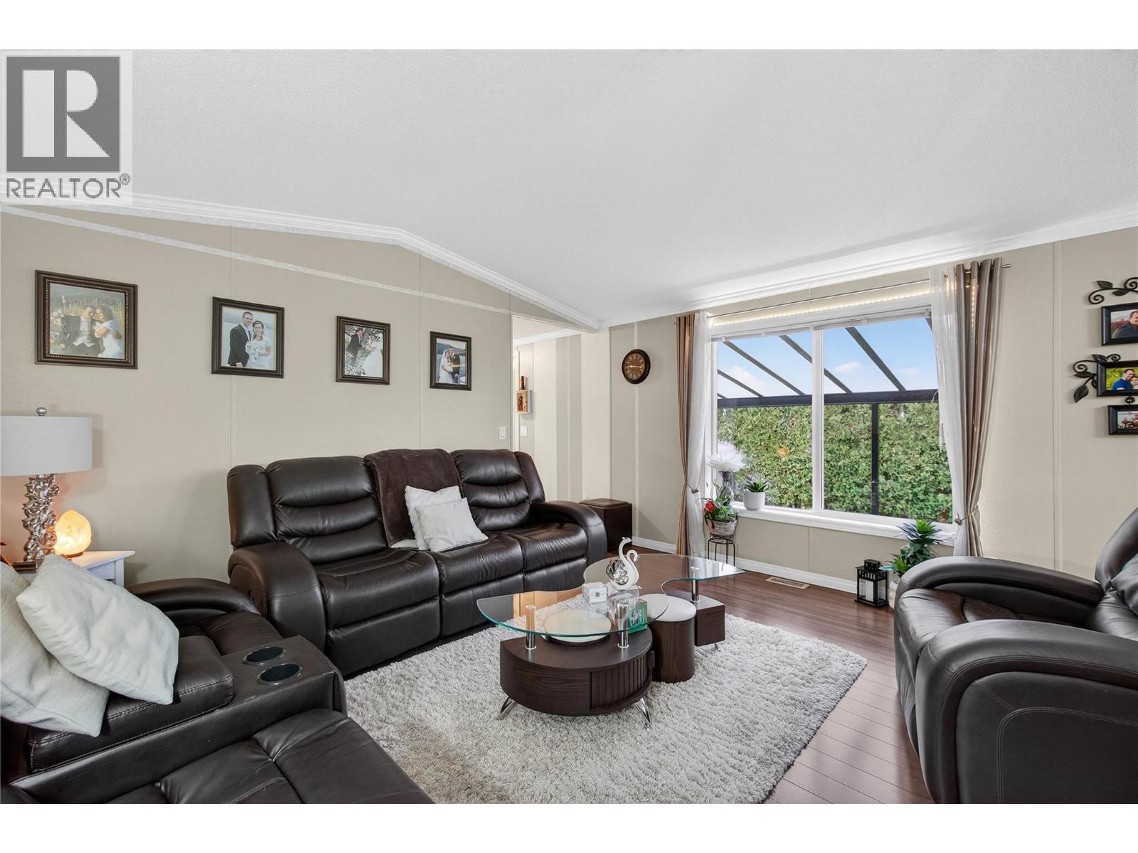 44 12560 Westside Road, Vernon