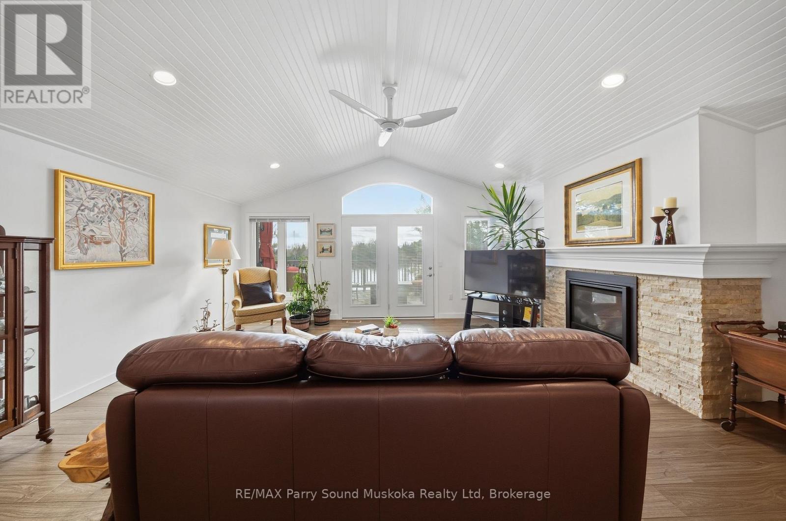 215 DUNCHURCH ESTATES ROAD - 11