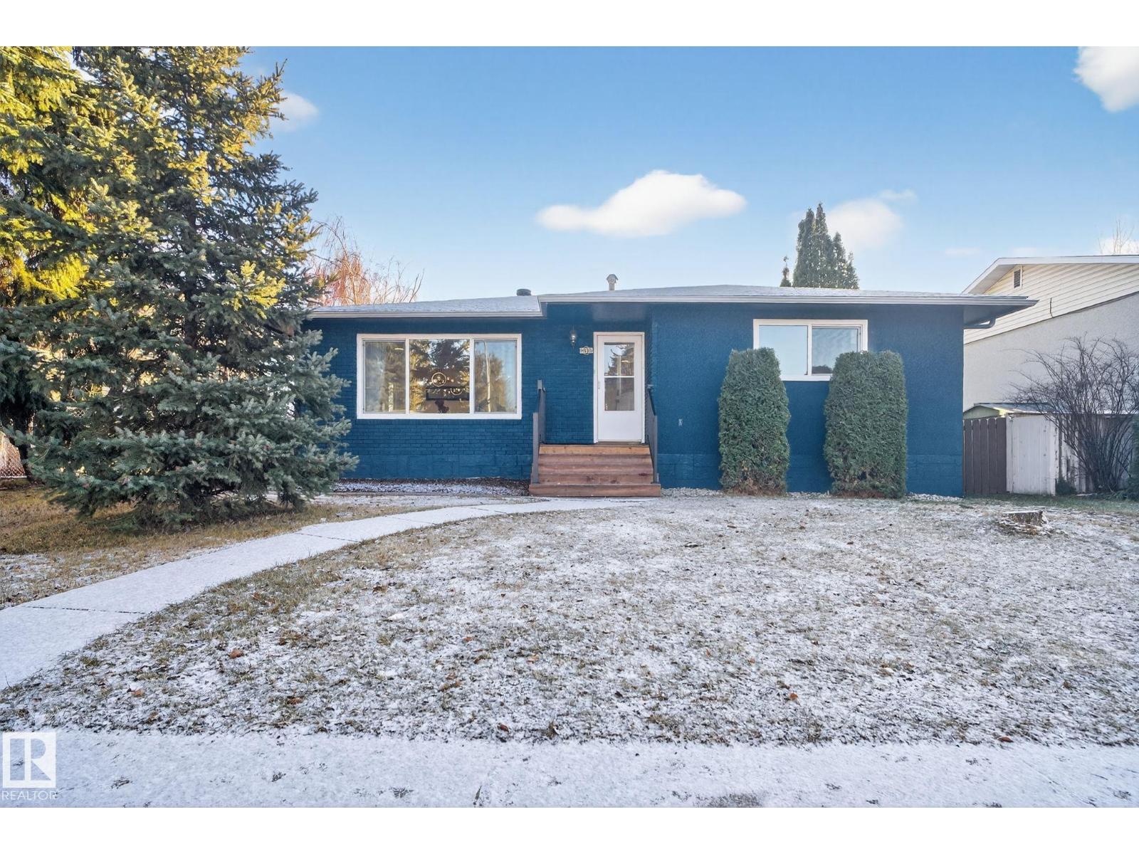 11155 37 AV NW, Edmonton