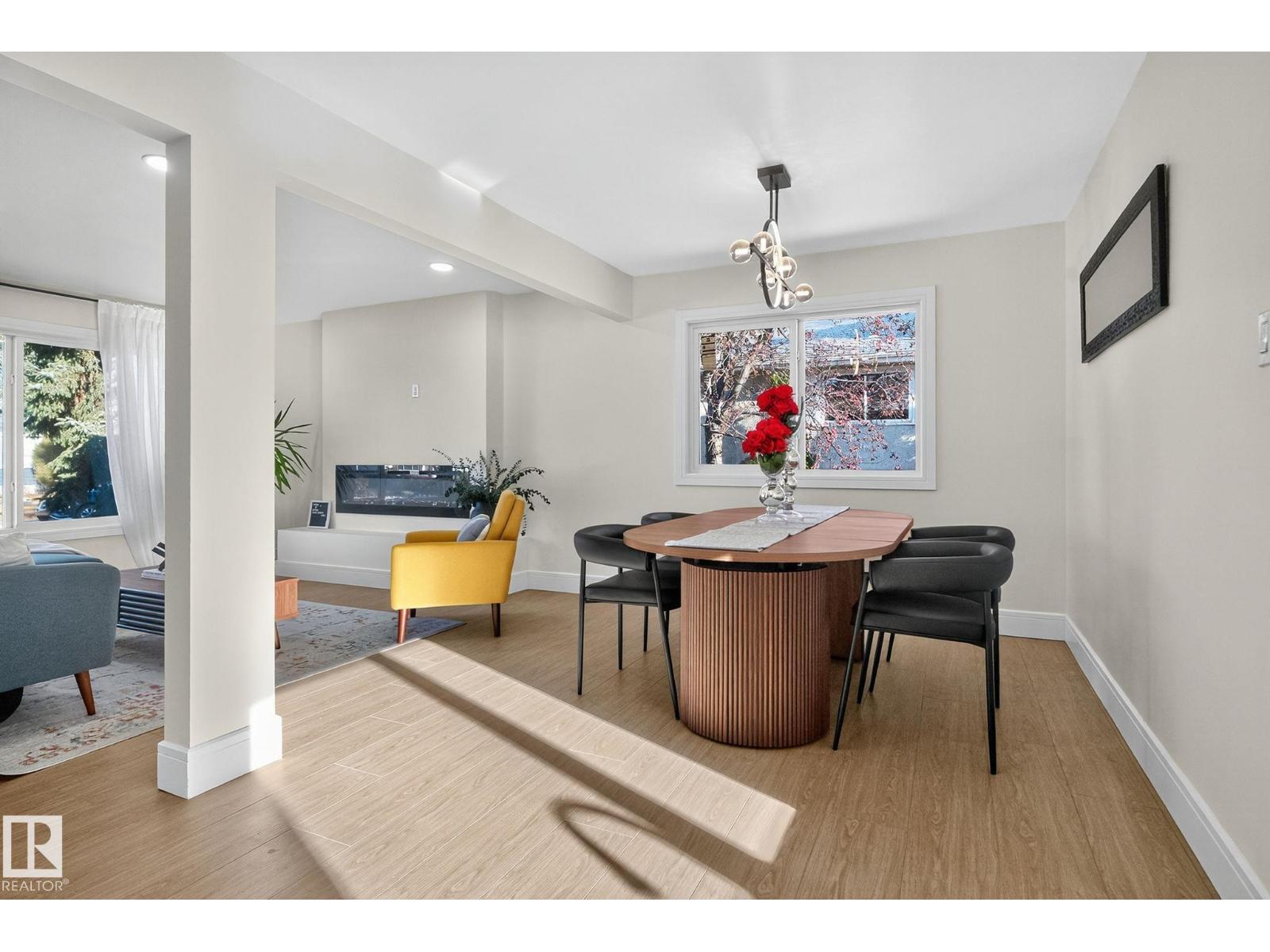 11155 37 AV NW, Edmonton