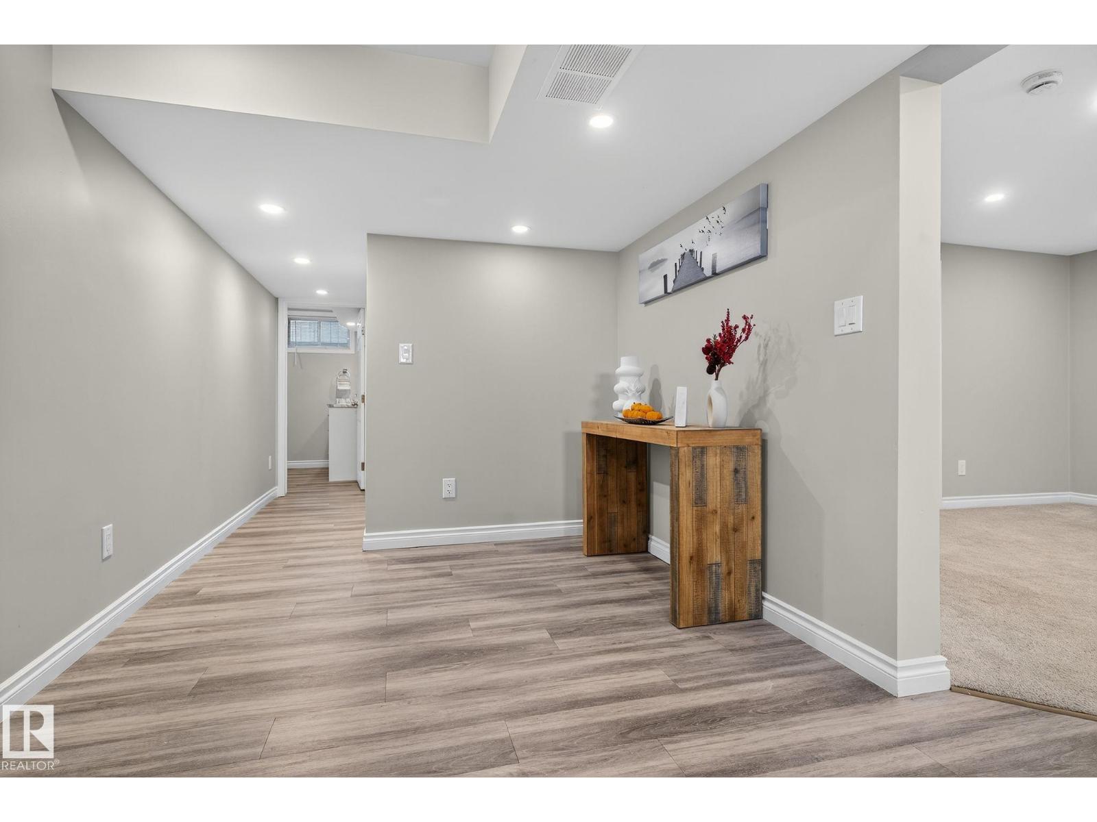 11155 37 AV NW, Edmonton