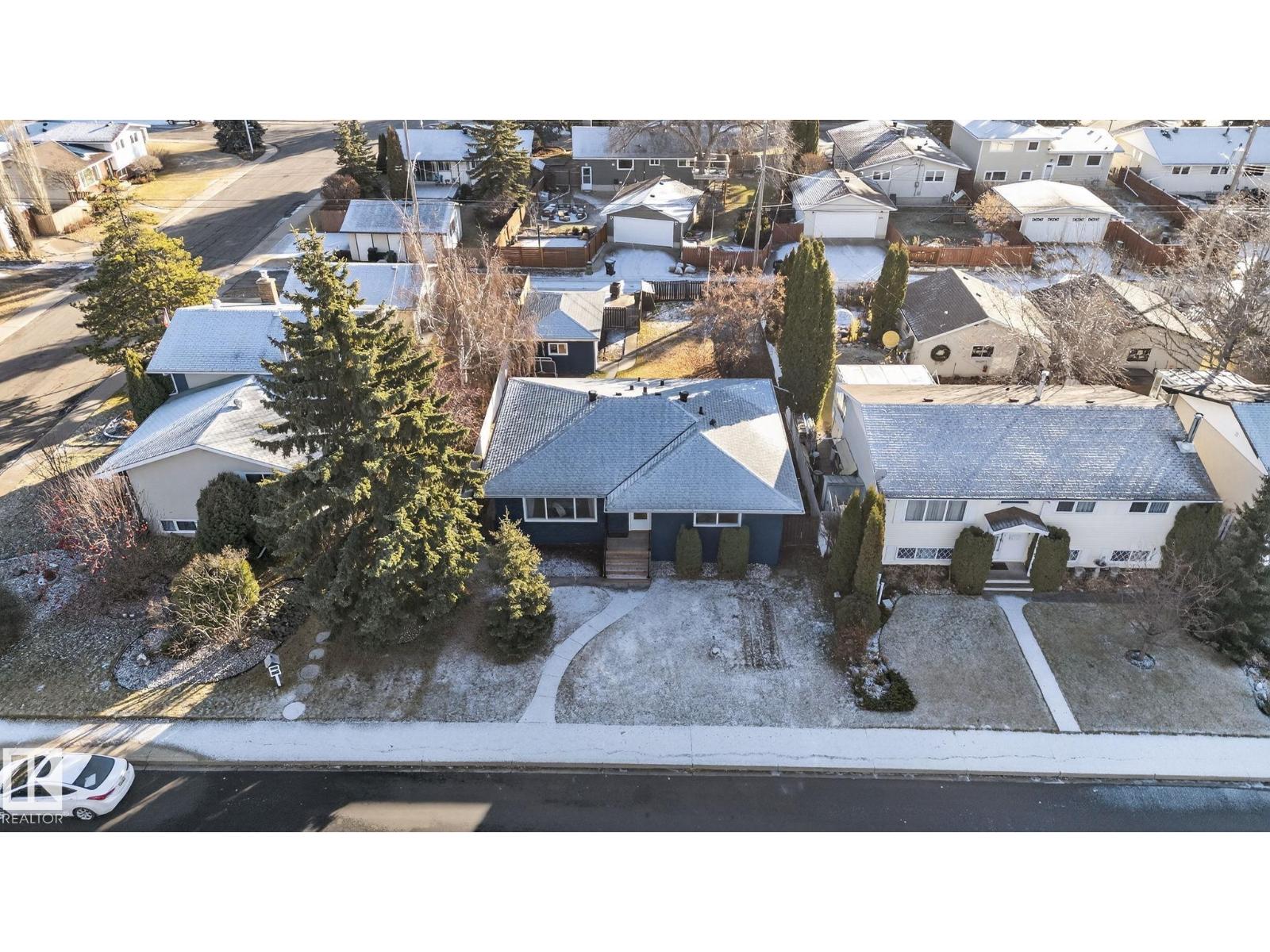 11155 37 AV NW, Edmonton