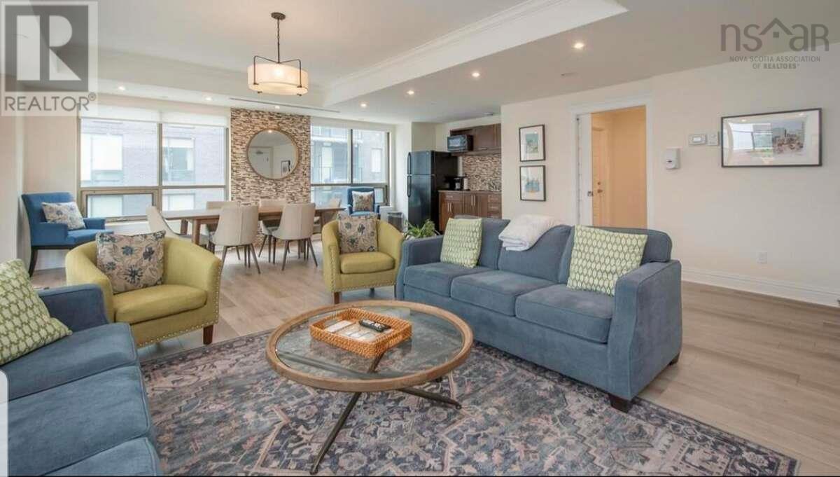 Property 44 of 47 of 1207 1445 South Park Street