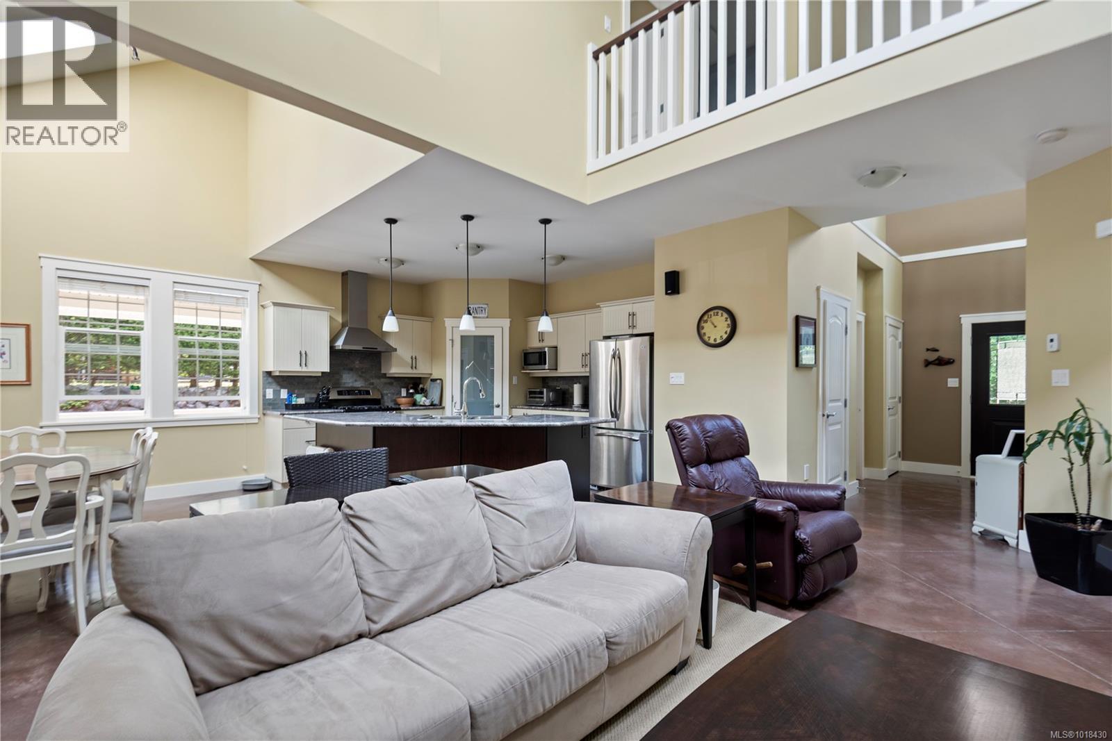 10011 Youbou Rd, Youbou