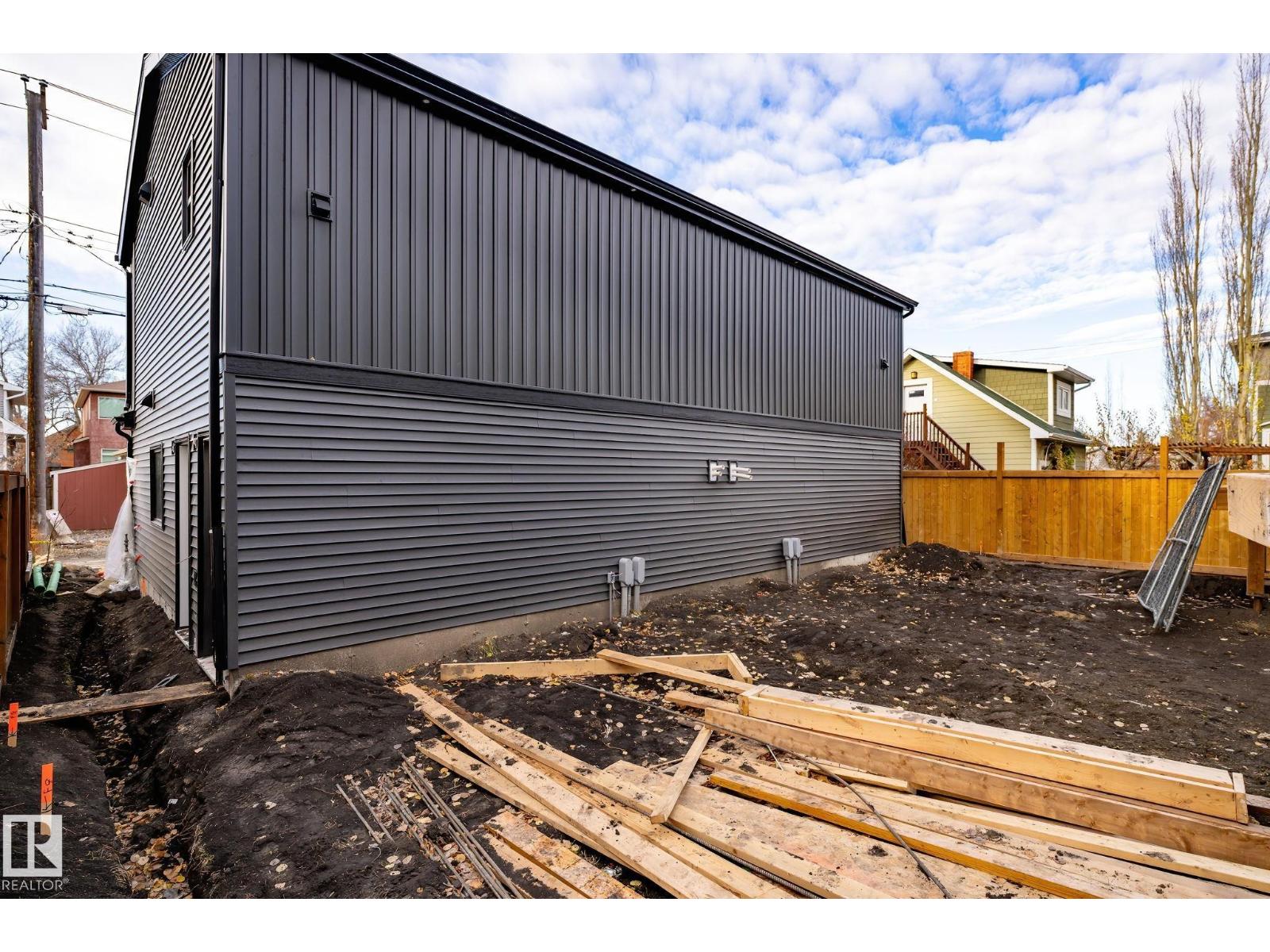 9224 94 ST NW, Edmonton