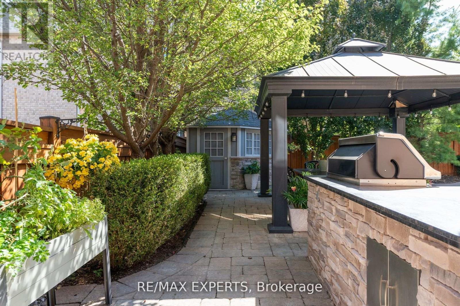 170 IVY JAY CRESCENT - 30
