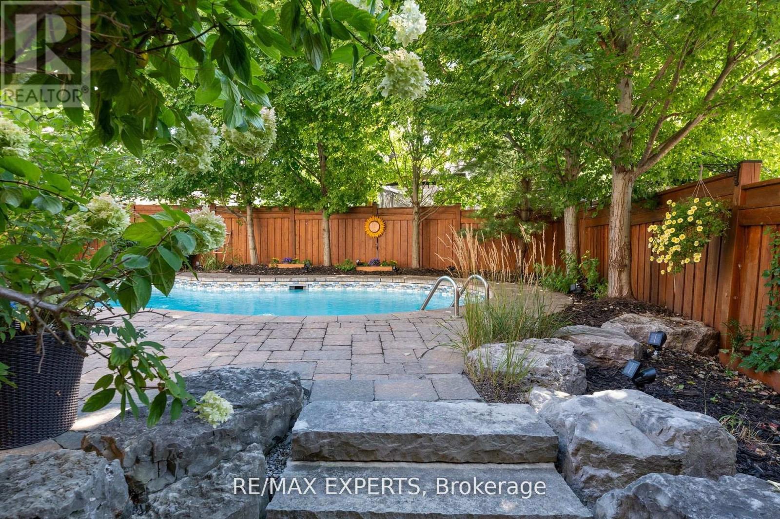 170 IVY JAY CRESCENT - 35