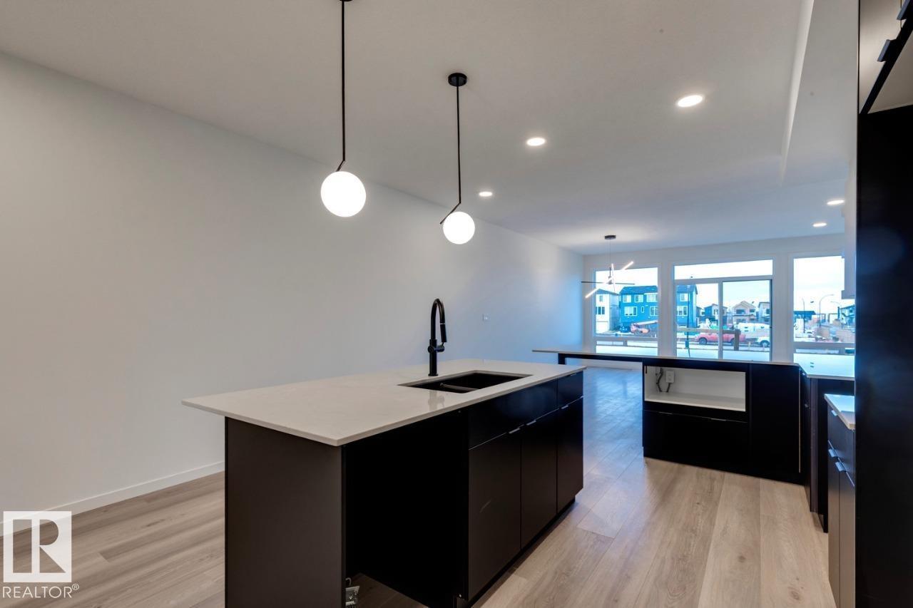 308 30 ST SW, Edmonton