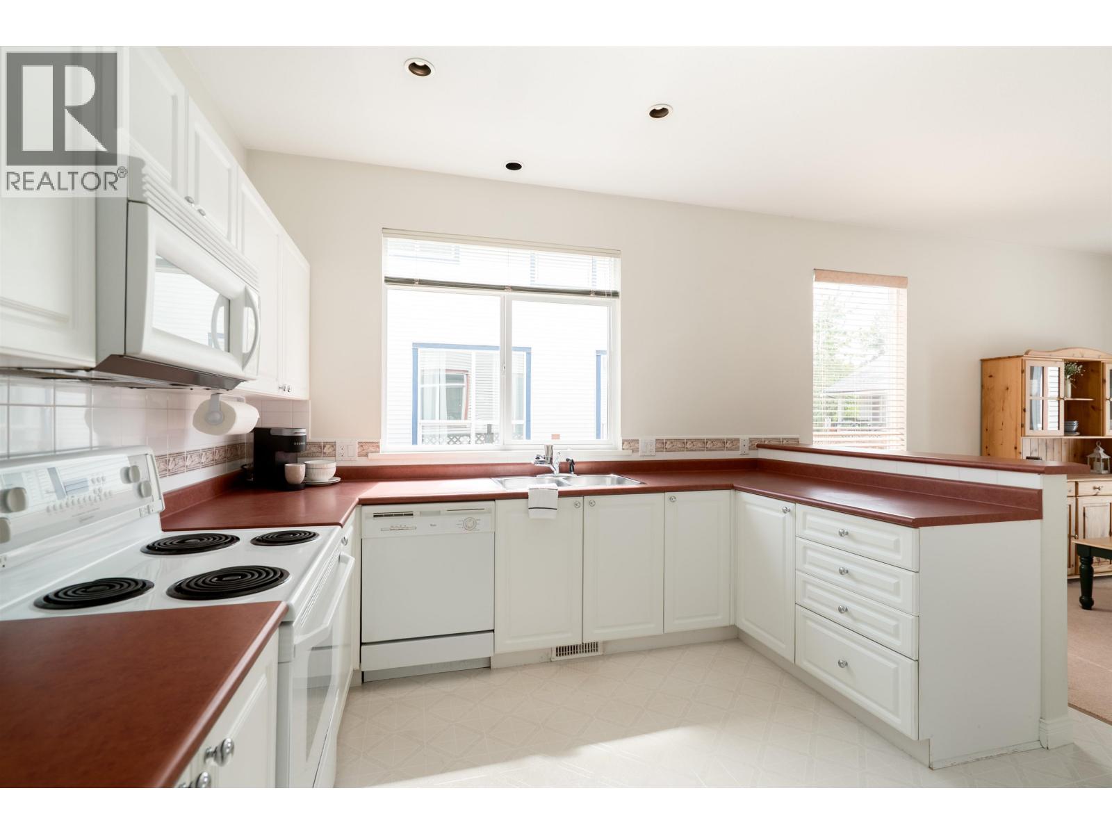 19846 BUTTERNUT LANE, Pitt Meadows