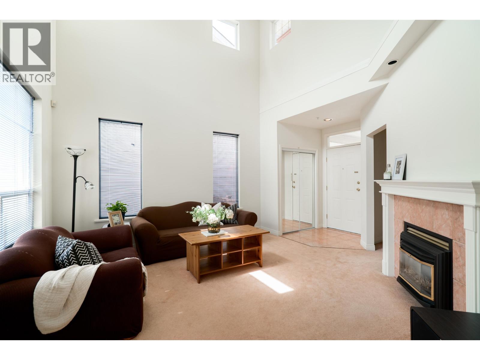 19846 BUTTERNUT LANE, Pitt Meadows