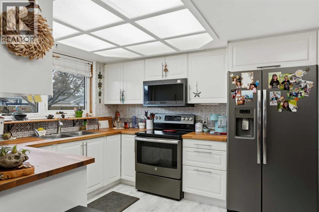 Single Family House Bungalow for Sale in  Fordham Crescent SE Forest Heights Calgary 