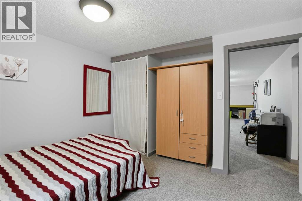 Single Family House Bungalow for Sale in  Fordham Crescent SE Forest Heights Calgary 