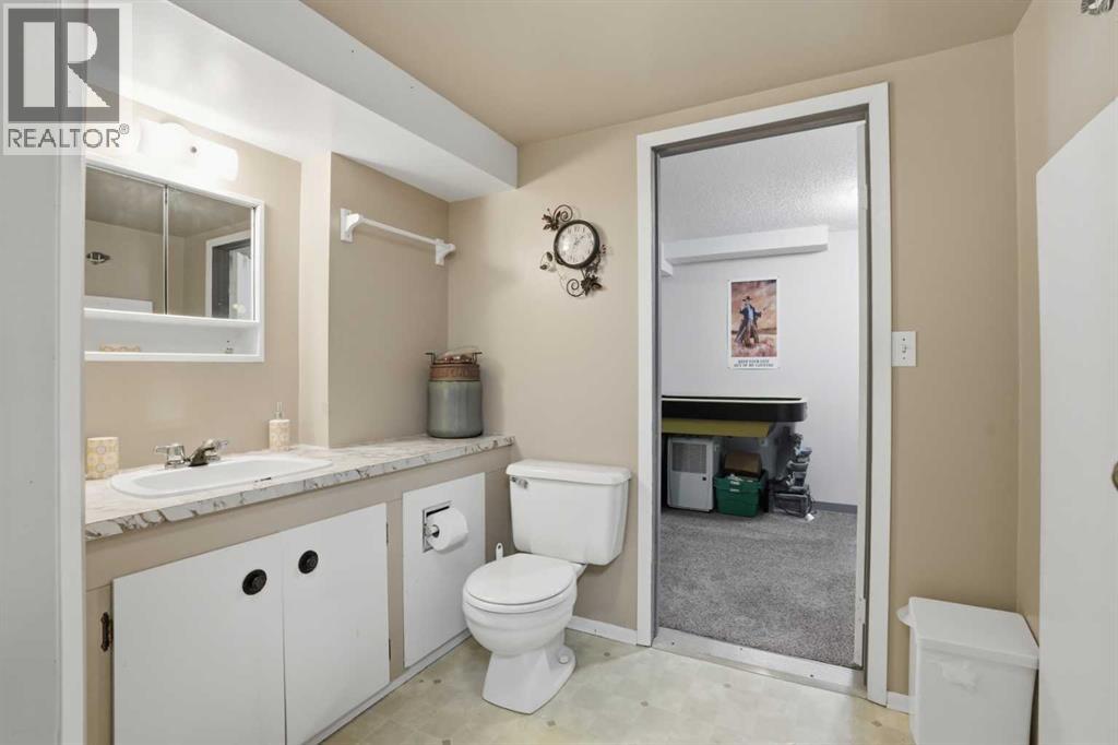 Single Family House Bungalow for Sale in  Fordham Crescent SE Forest Heights Calgary 