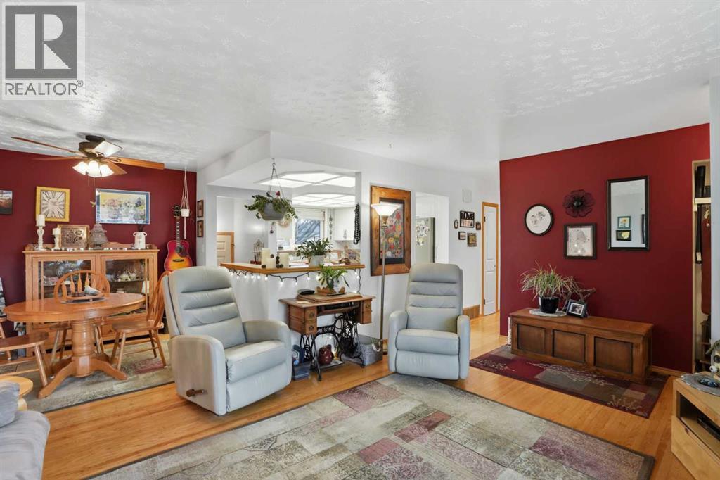 Single Family House Bungalow for Sale in  Fordham Crescent SE Forest Heights Calgary 