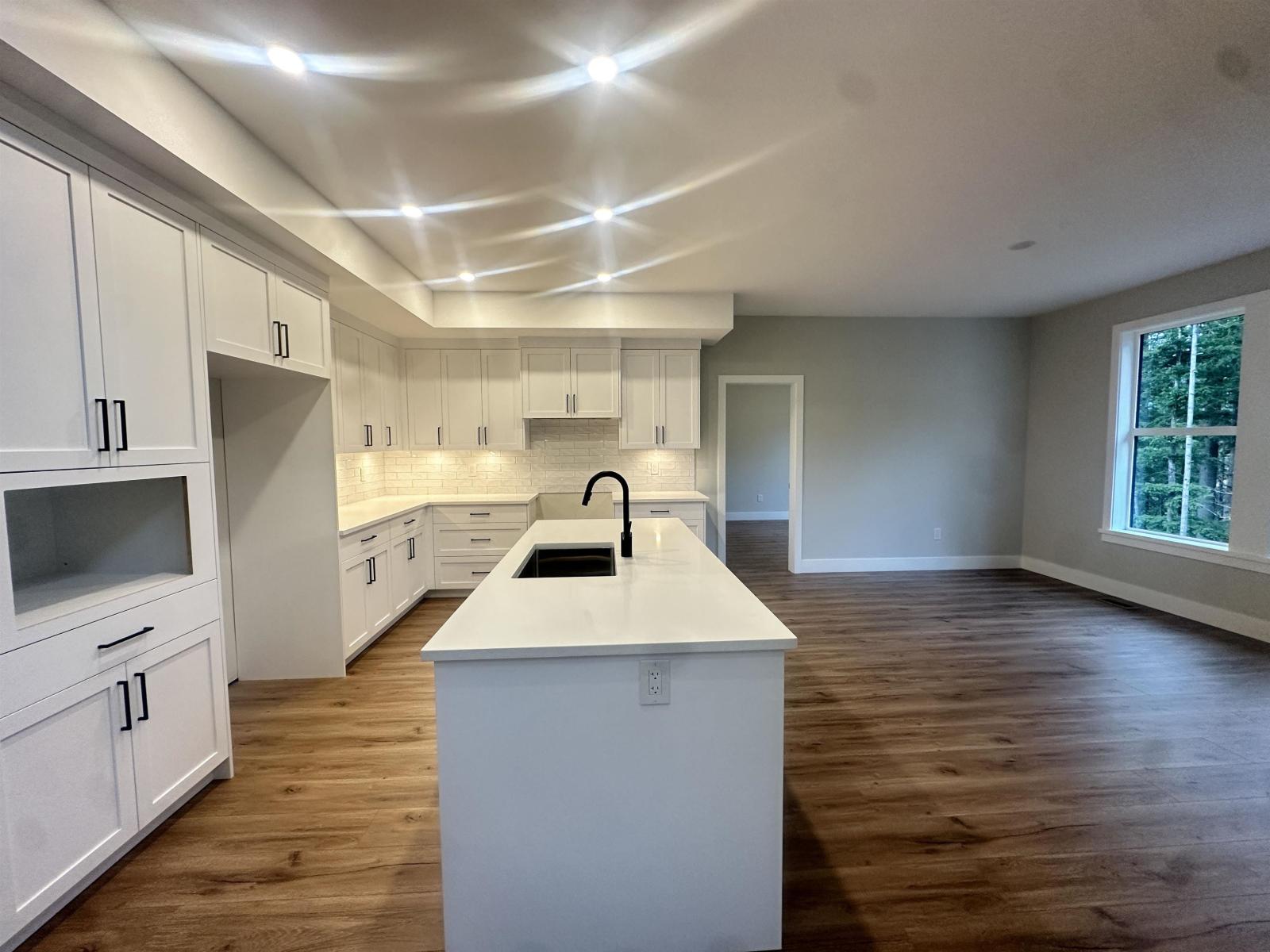 1973 SPARROW HAWK PLACE, Mt Woodside, Agassiz