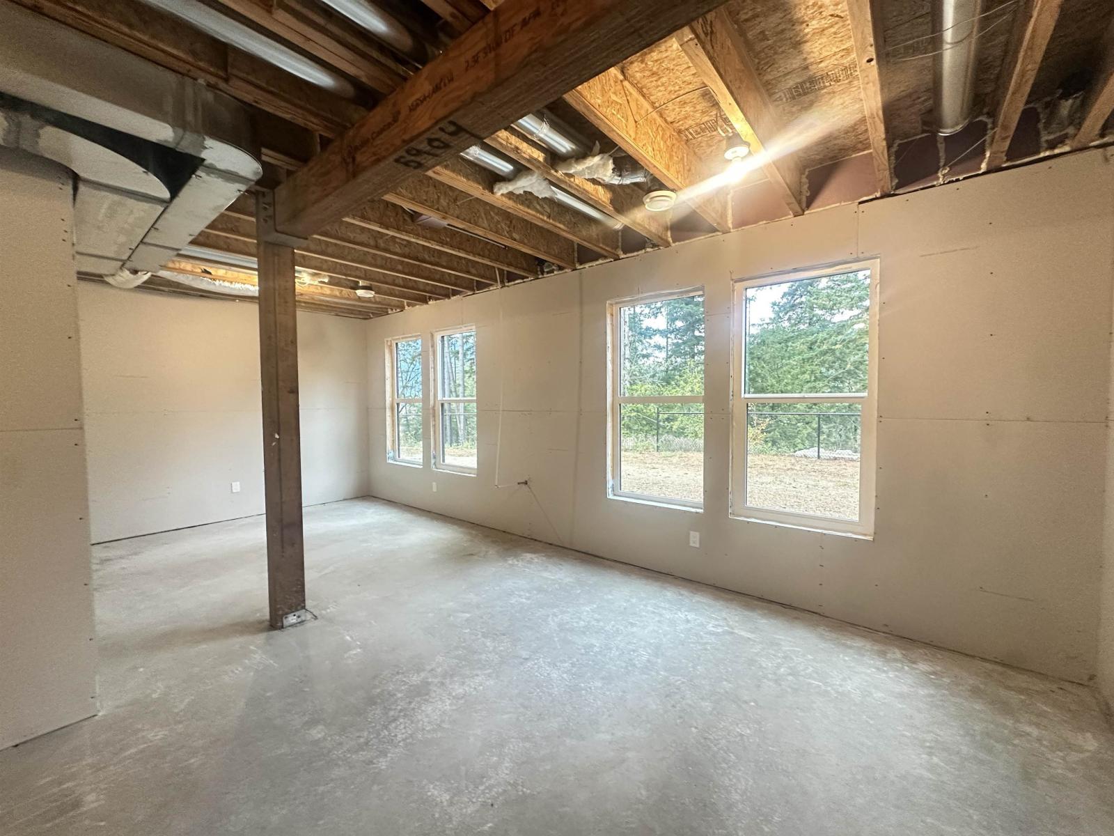 1973 SPARROW HAWK PLACE, Mt Woodside, Agassiz